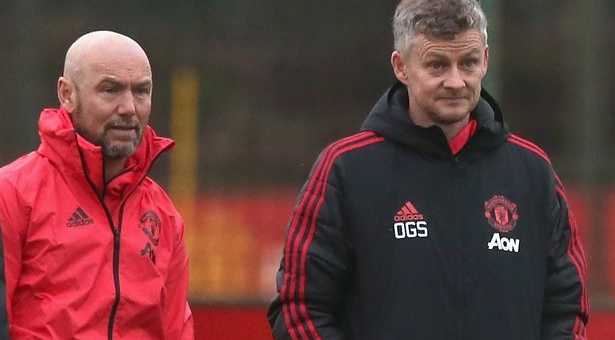 Sốc! Trợ lý HLV Solskjaer nhập viện trước trận đấu của MU