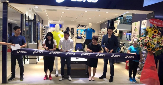 Hãng thời trang thể thao danh tiếng ASICS đã có mặt tại Tp Hồ Chí Minh