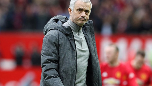 HLV Mourinho lần đầu tiên nói về cầu thủ ông sẽ chiêu mộ 