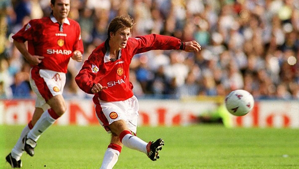 Siêu phẩm của Beckham được tái hiện tại giải đấu Việt Nam