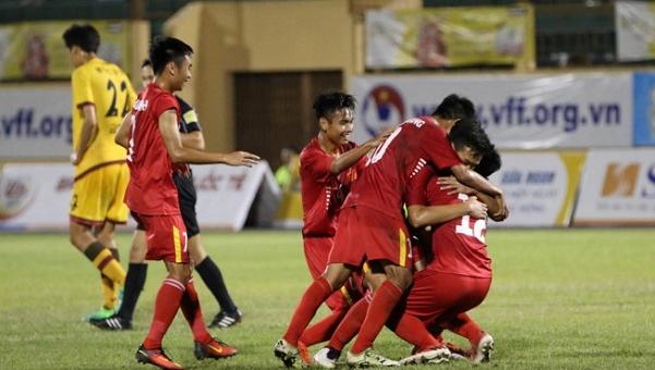 Nhận thẻ đỏ, U19 VN thi đấu quả cảm để lên ngôi vô địch