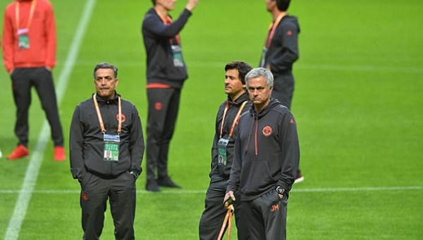 HLV Mourinho lộ đội hình trước trận chung kết Europa League