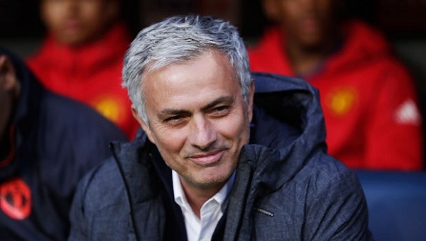 Mourinho chính thức 'trói' 6 cầu thủ Man Utd