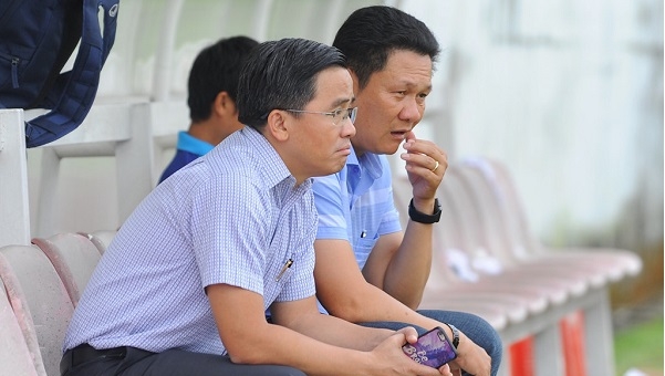 HLV HAGL nói gì về thất bại bạc nhược trước SLNA?