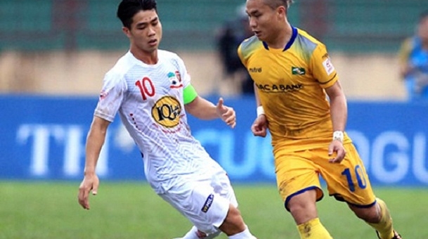 Hàng thủ mắc lỗi, HAGL nhận trận thua trước SLNA