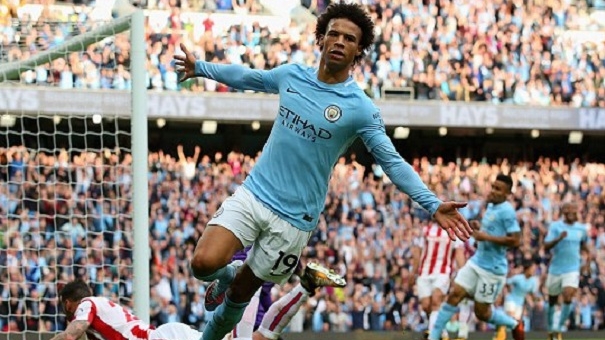 Hàng công bùng nổ Man City hủy diệt Stoke City