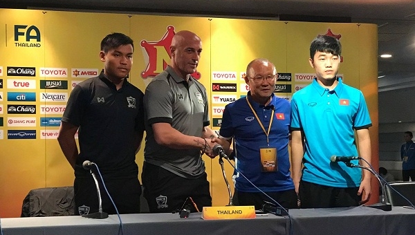 HLV Park Hang Seo tự tin đánh bại U23 Thái Lan 