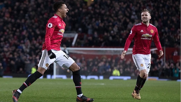 Lingard tỏa sáng giúp MU giật lại 1 điểm từ Burnley