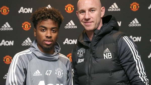 Man Utd giữ chân thành công ngôi sao đầu tiên