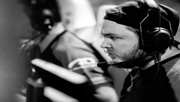 CS:GO: Đang thi đấu IEM Katowice 2019, Flusha nhận hung tin người thân qua đời