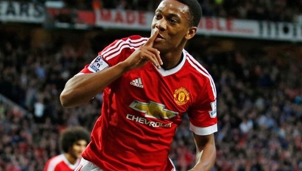 Chuyển nhượng sáng 9/1: Mourinho có cách hay giữ Martial, Chelsea đón sao trẻ