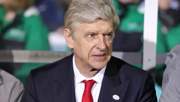 Thêm dấu hiệu cho thấy Wenger sẽ rời Arsenal