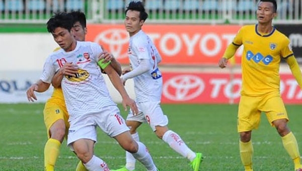 Kết luận trọng tài đúng, HAGL lên tiếng ‘phản pháo’