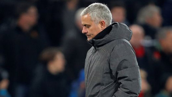 Tin tức MU: Mourinho bất lực nhìn trò cưng rời MU