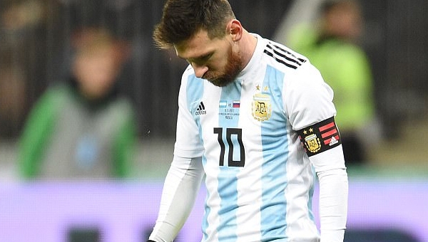 NÓNG: Messi chia tay ĐT Argentina sau World Cup 2018?