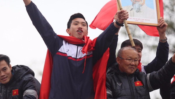 Báo Hàn Quốc nói gì về màn chào mừng U23 Việt Nam về nước?