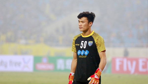 ‘Sai lầm của Xuân Mạnh, Tiến Dũng là bài học cho cầu thủ HAGL’