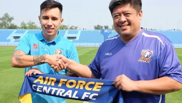 Sao Việt kiều muốn được HLV Park Hang Seo gọi lên ĐT Việt Nam