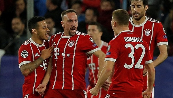 Bayern Munich ngược dòng ngoạn mục trước Sevilla