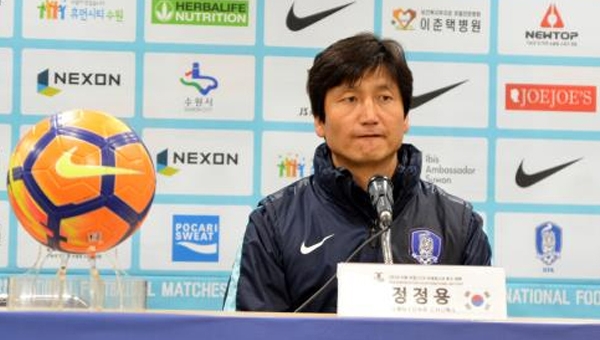 HLV U19 Hàn Quốc chỉ ra điểm bóng đá Đông Nam Á hơn