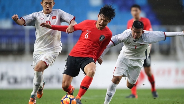 LĐBĐ Hàn Quốc bất ngờ, đặc biệt nhắc tên 1 sao U19 Việt Nam