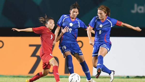 Việt Nam thua trận, HLV Mai Đức Chung khen cầu thủ đối phương