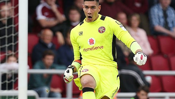 Thủ môn ĐT Philippines: 'Chúng tôi sẽ gây khó dễ cho Chelsea'