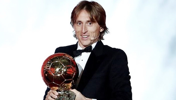CHÍNH THỨC: Luka Modric giành Quả bóng vàng 2018