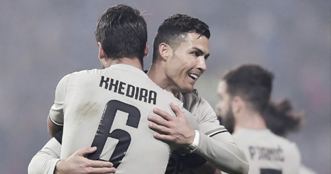 Ronaldo rực sáng, Juventus hủy diệt Sassuolo