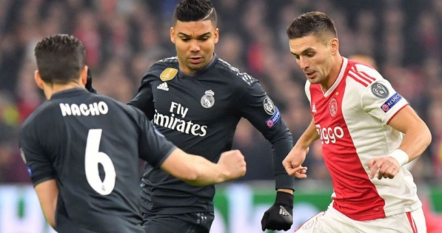 Real Madrid vượt qua Ajax ngay trên sân khách