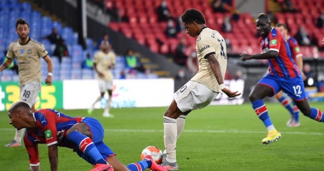 Song sát tỏa sáng, MU tiếp tục 'phả hơi nóng' vào top 4