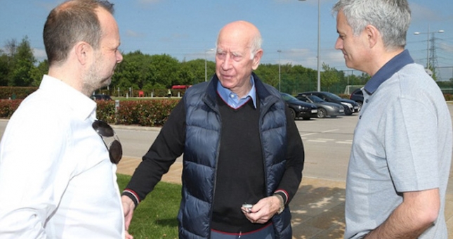 Tin HOT bóng đá 2/11: MU ‘thêm sầu’ sau trận thua Arsenal