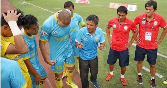 Khánh Hòa sa sút vì tự làm khó mình