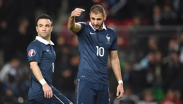 Scandal tống tiền bằng clip sex bất ngờ nóng trở lại