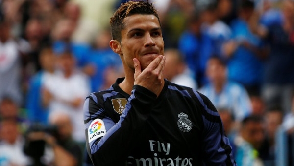 Ronaldo và Real Madrid lập kỷ lục cực khủng