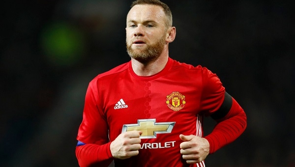 Vừa mới hắt hủi, MU đã vội mời Rooney trở lại
