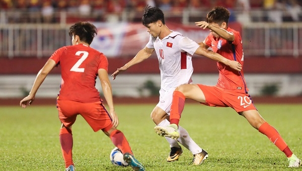 Công Phượng đá tốt vẫn là chưa đủ?