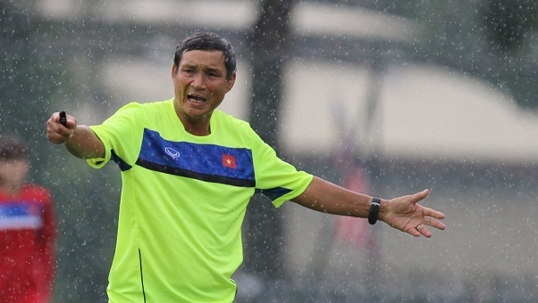 HLV Mai Đức Chung chỉ ra 2 cầu thủ nguy hiểm nhất ĐT Campuchia 