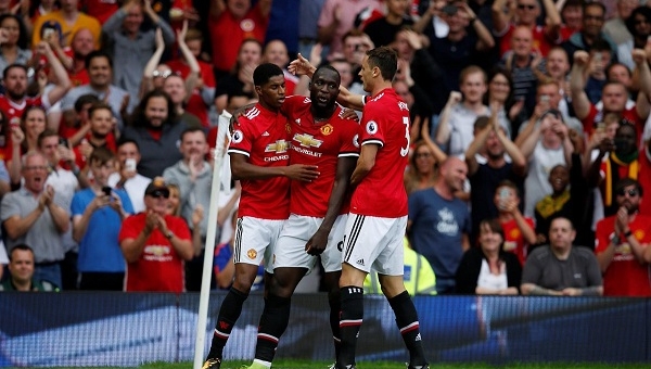 Liverpool vs Man Utd: Lộ diện đội hình của HLV Mourinho