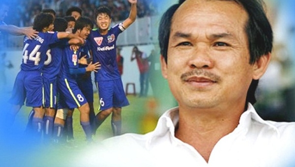 Bầu Đức 'thách đố' V.League không đá ngoại binh