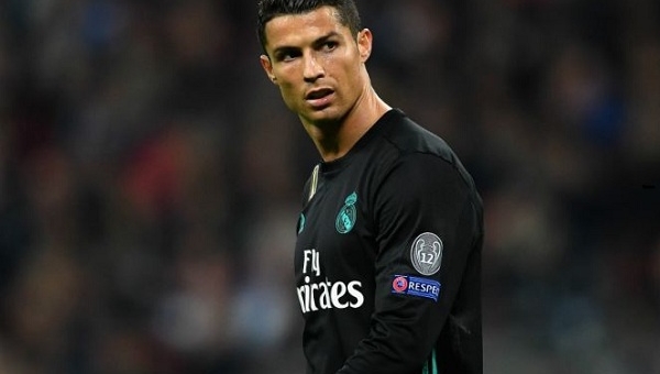 Thua sốc Tottenham, Ronaldo xác nhận sẽ rời Real Madrid?