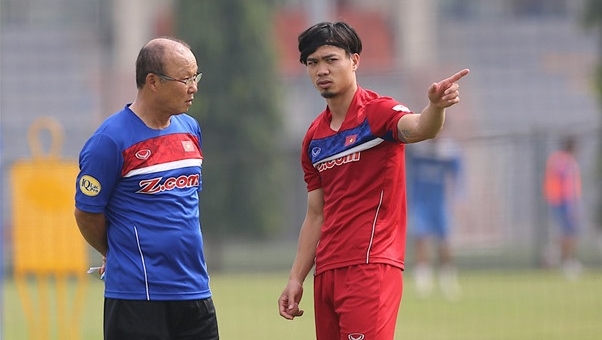 Công Phượng tỏa sáng rực rỡ, thầy Park vẫn 'ôm đầu' ngao ngán