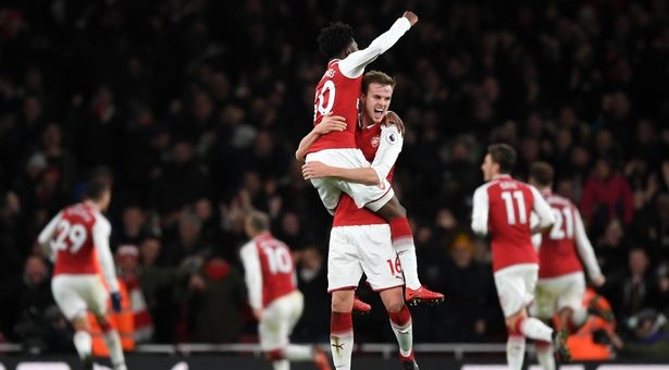 Lịch thi đấu bóng đá 7/1: Arsenal và Barca xuất trận