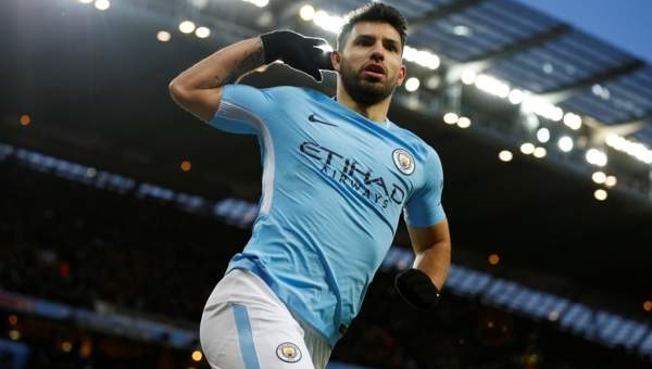 Aguero nổ súng, Man City ngược dòng thành công trước Burnley