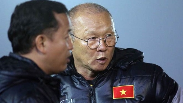 HLV Park Hang Seo 'phát cáu' với BTC VCK U23 Châu Á 