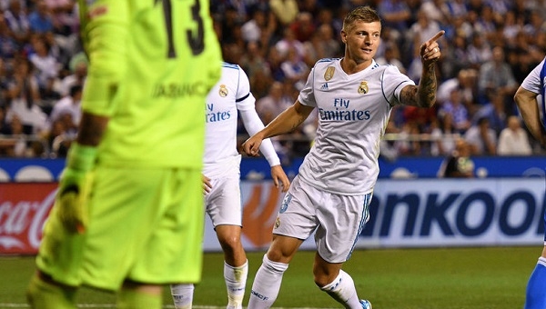 Real Madrid hủy diệt Deportivo với tỷ số 'cực đậm'