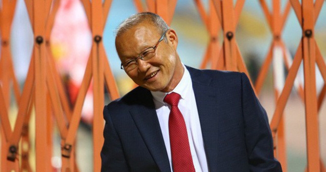 VFF đau đầu với bài toán mang tên Park Hang Seo?