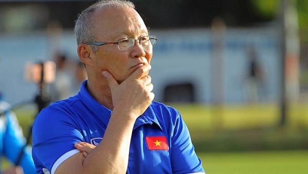HLV Park Hang Seo tuyển quân cho ĐTQG, sao trẻ U19 muốn thành Văn Đức