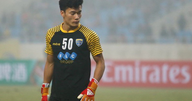 Bùi Tiến Dũng kiến tạo hay, Thanh Hóa đánh bại dàn bom tấn của Công Vinh