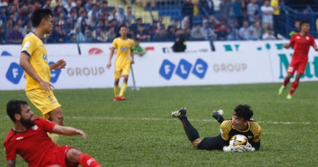 HLV FLC Thanh Hóa hết lời khen ngợi thủ thành U23 Việt Nam